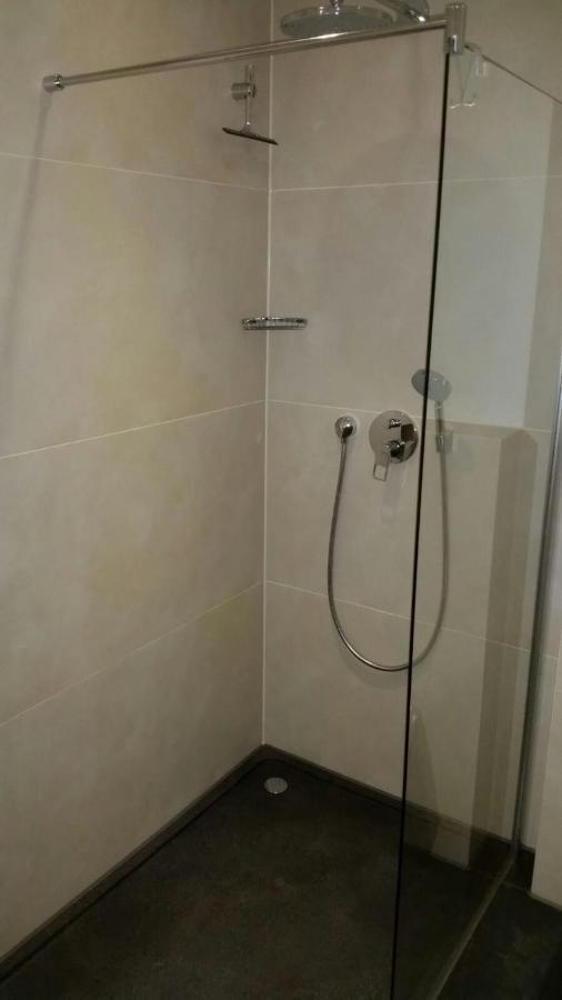 Private Unterkunft Askinartar Mainz Ngoại thất bức ảnh